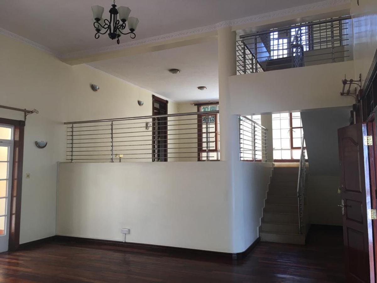 4 Bed Townhouse with En Suite in Kyuna - 3