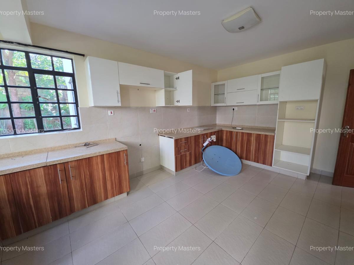 4 Bed Villa with En Suite at Njathaini Road - 10