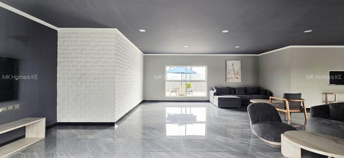 3 Bed Apartment with En Suite at Riverside - 18