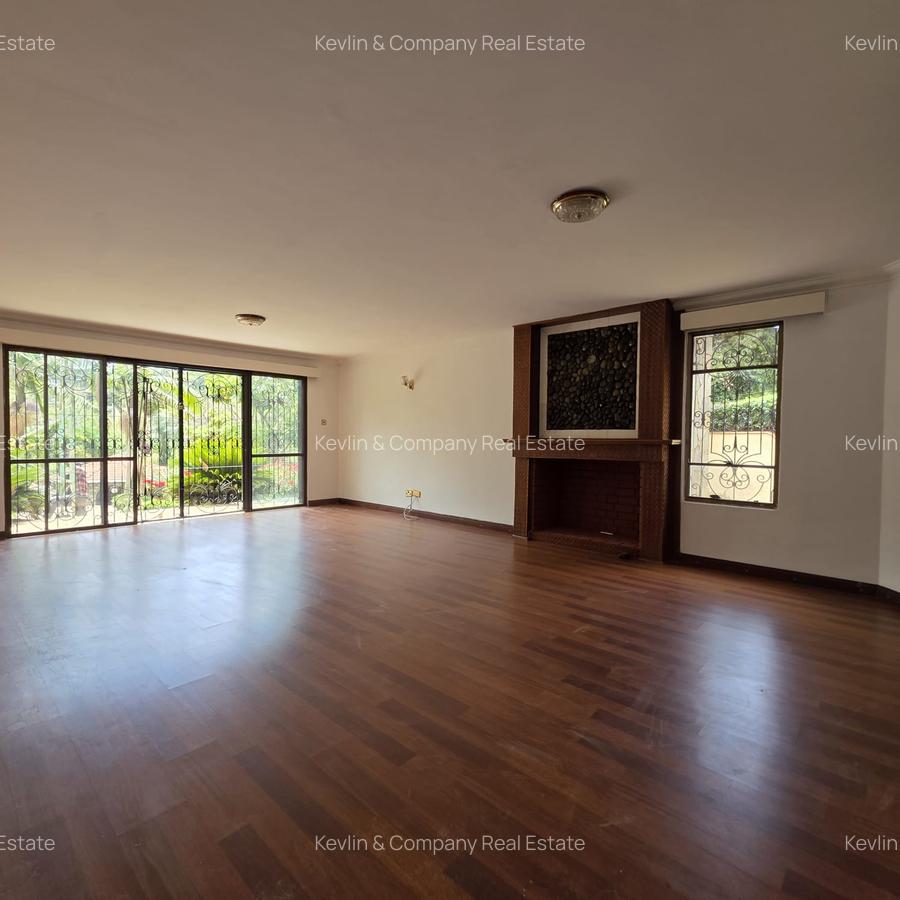 5 Bed Villa with En Suite in Gigiri - 13