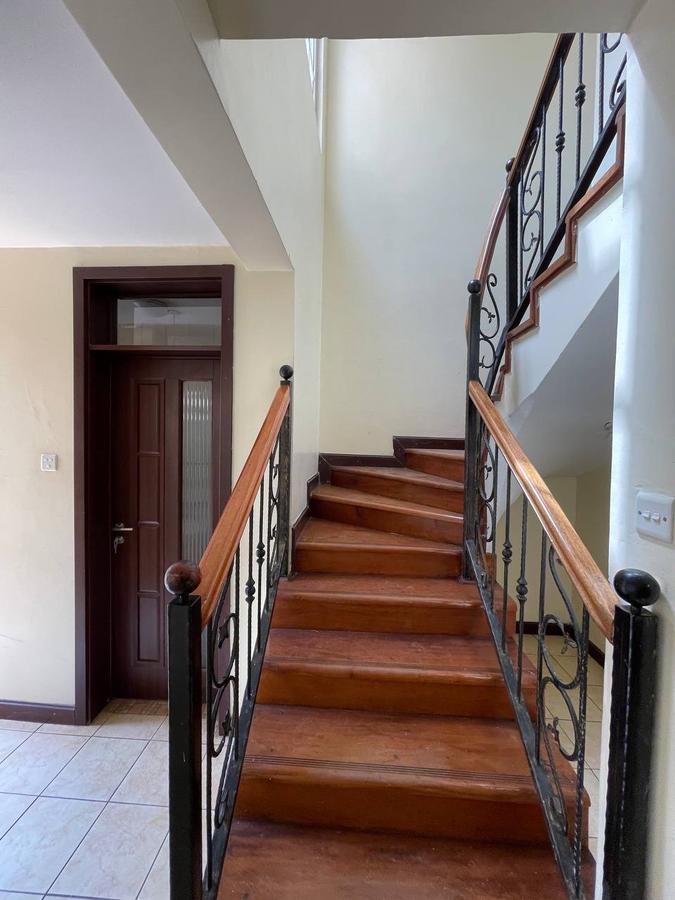 4 Bed Townhouse with En Suite in Langata - 1