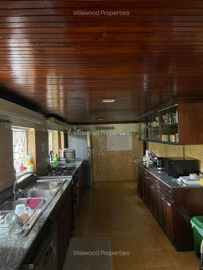 8 Bed House with En Suite in Muthaiga - 4