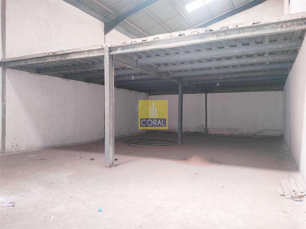 Warehouse with Parking in Jogoo Road - 9