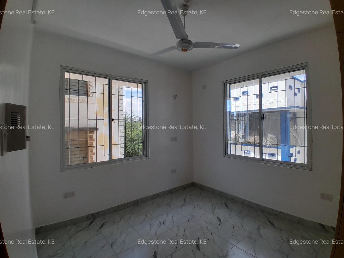 3 Bed Apartment with En Suite in Tudor - 4