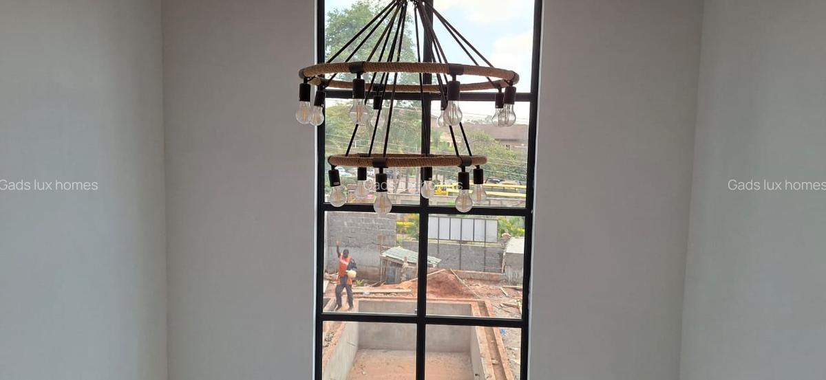 5 Bed Villa with En Suite at Lavington - 16