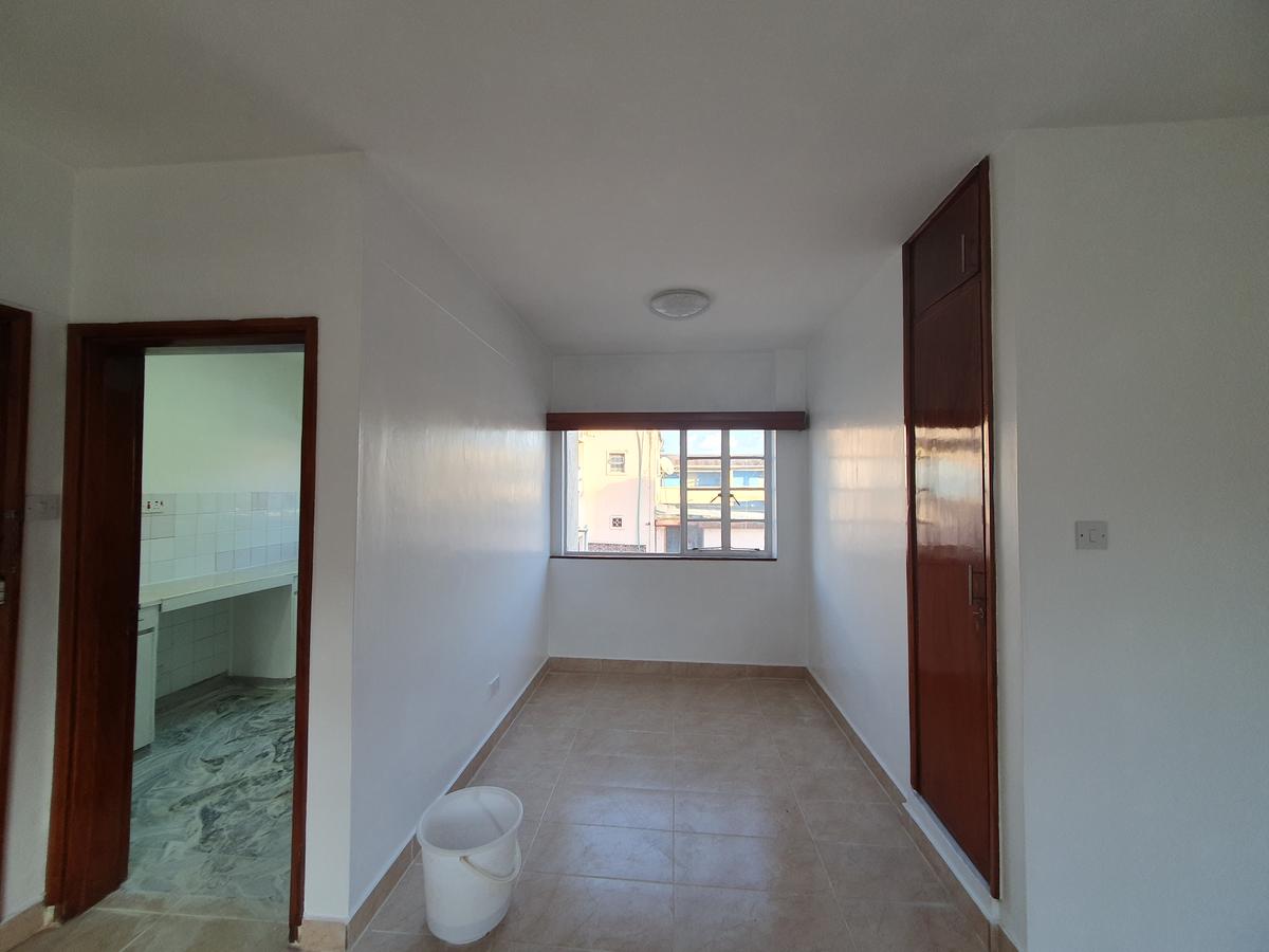 2 Bed Apartment with Parking at Ojijo Rd - 8