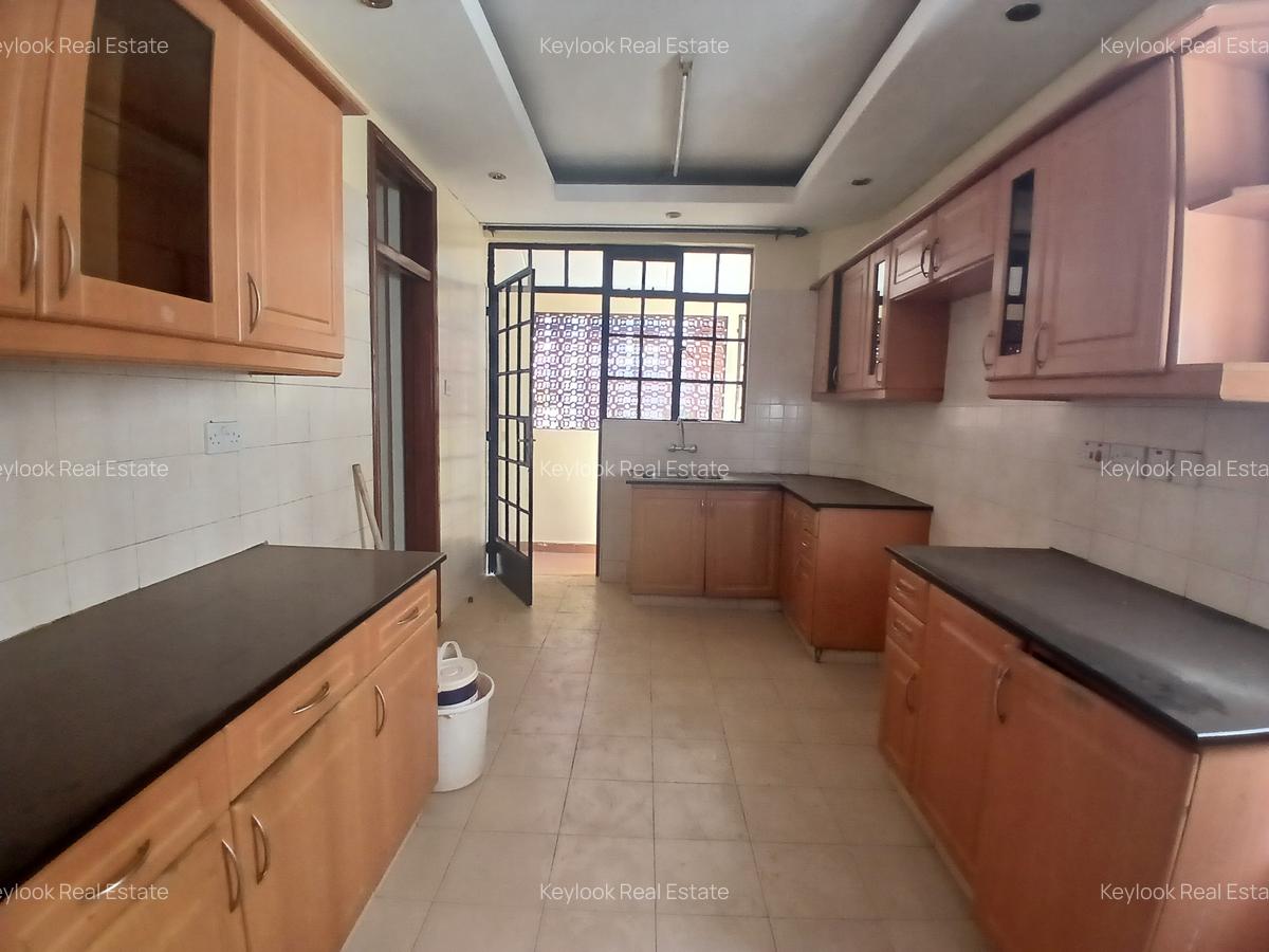 4 Bed Townhouse with En Suite at Lavington Manyani Area - 8