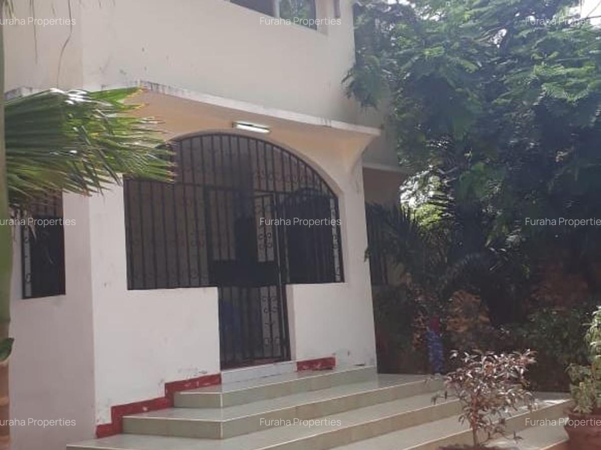 2 Bed Apartment with En Suite in Malindi - 5