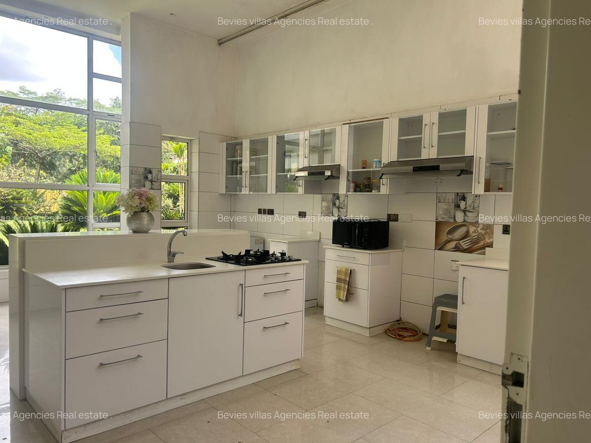 5 Bed House with En Suite in Muthaiga - 15