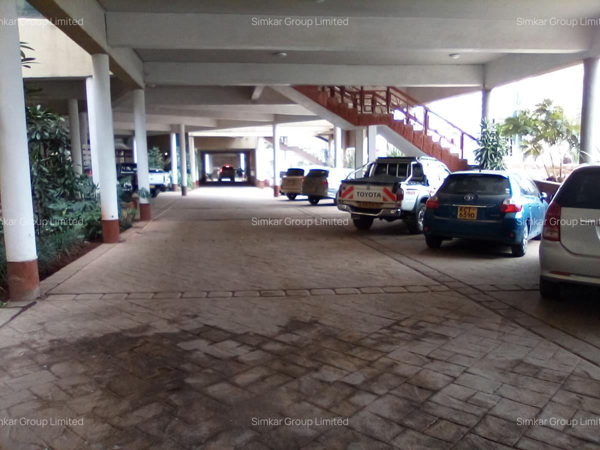Commercial Property with Service Charge Included at Mombasa Rd - 4