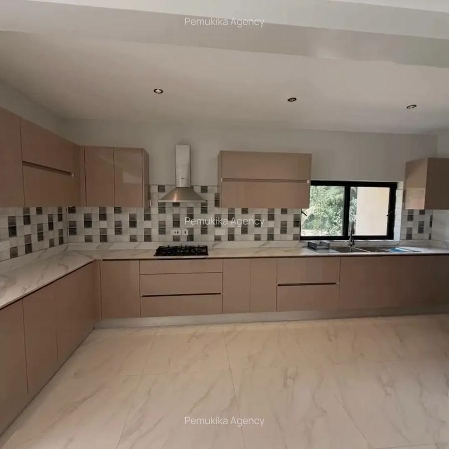 5 Bed Villa with En Suite at Karen - 18