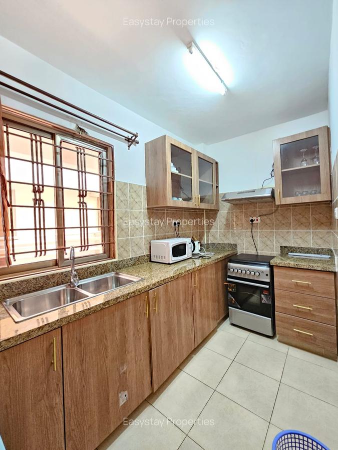 Serviced 1 Bed Apartment with En Suite in Nyari - 5