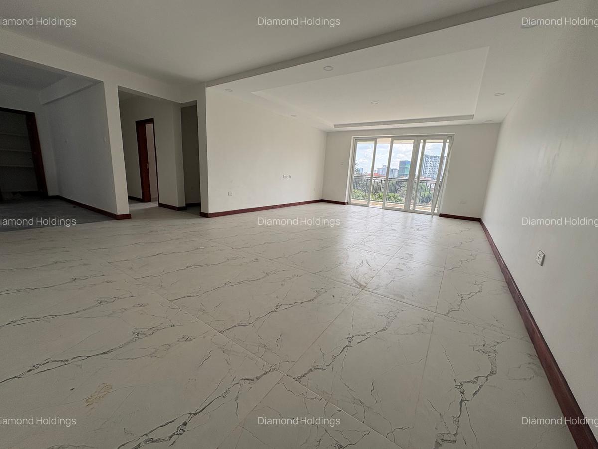 3 Bed Apartment with En Suite in Parklands - 1