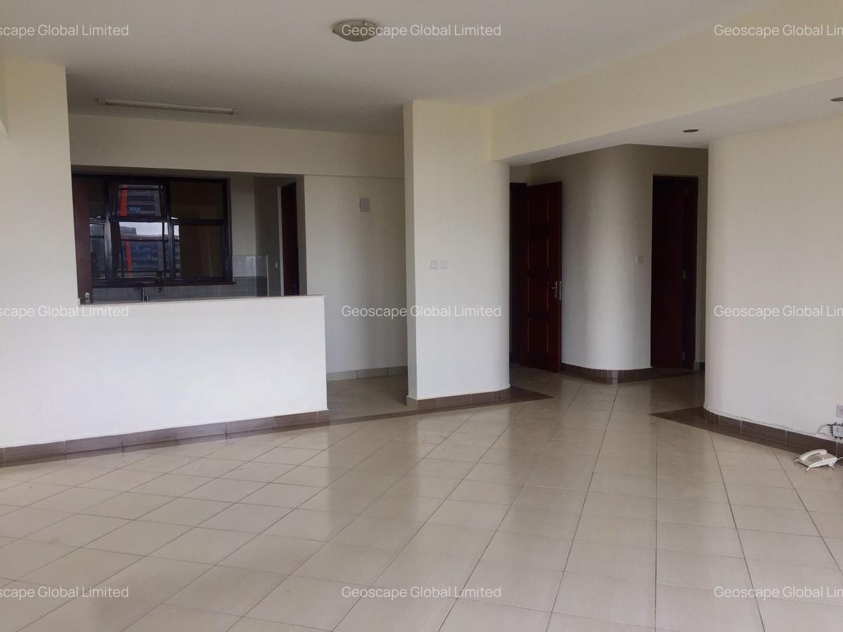 3 Bed Apartment with En Suite in Westlands Area - 10