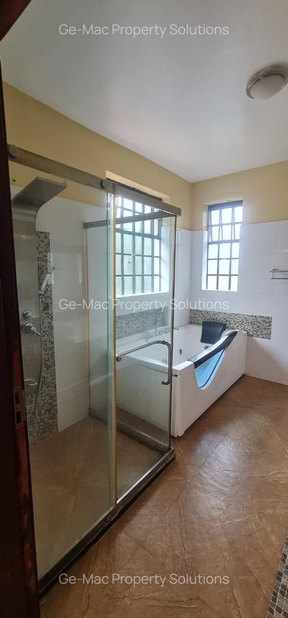 4 Bed Townhouse with En Suite in Runda - 14