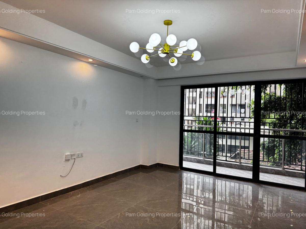 2 Bed Apartment with En Suite in Riverside - 4