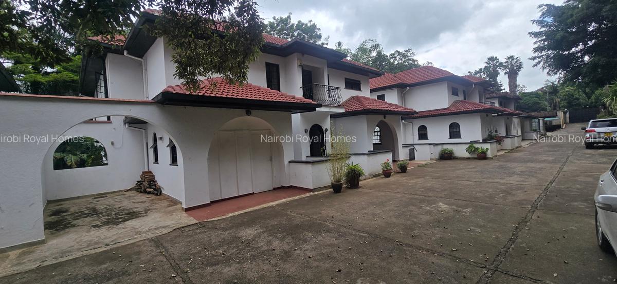 4 Bed Townhouse with En Suite at Lavington Green - 4