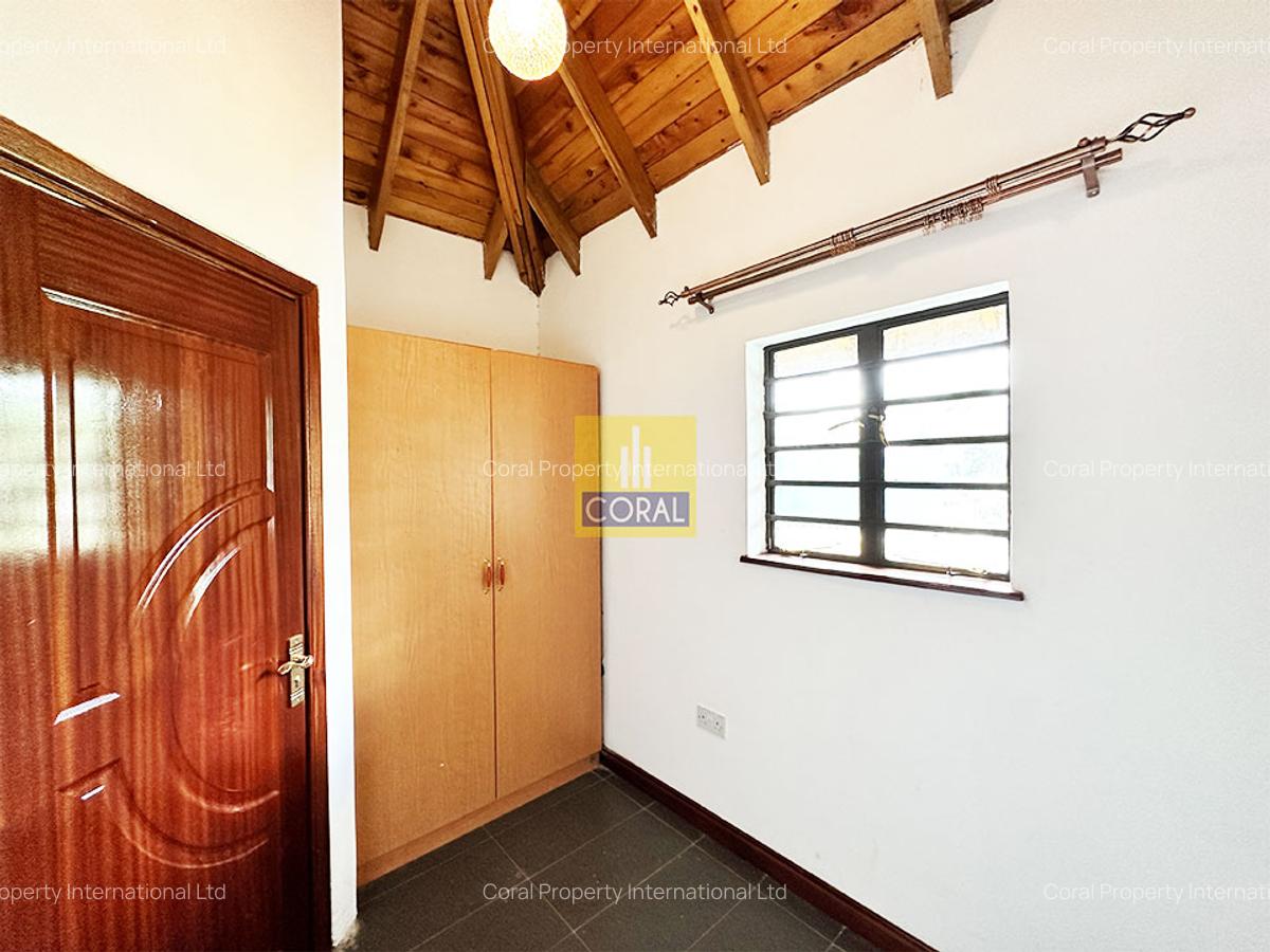 6 Bed House in Runda - 16