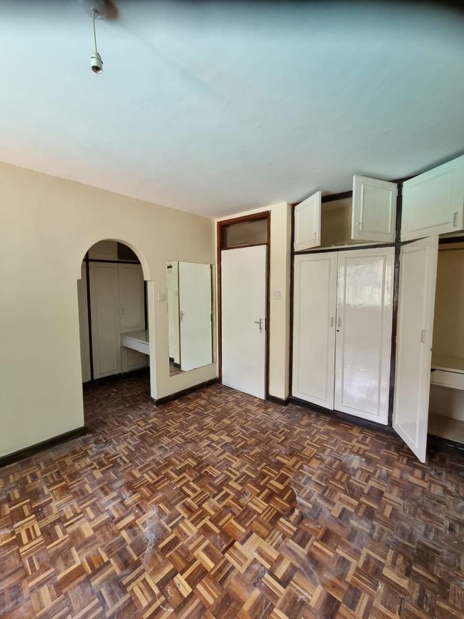 3 Bed Apartment with En Suite in Kilimani - 2