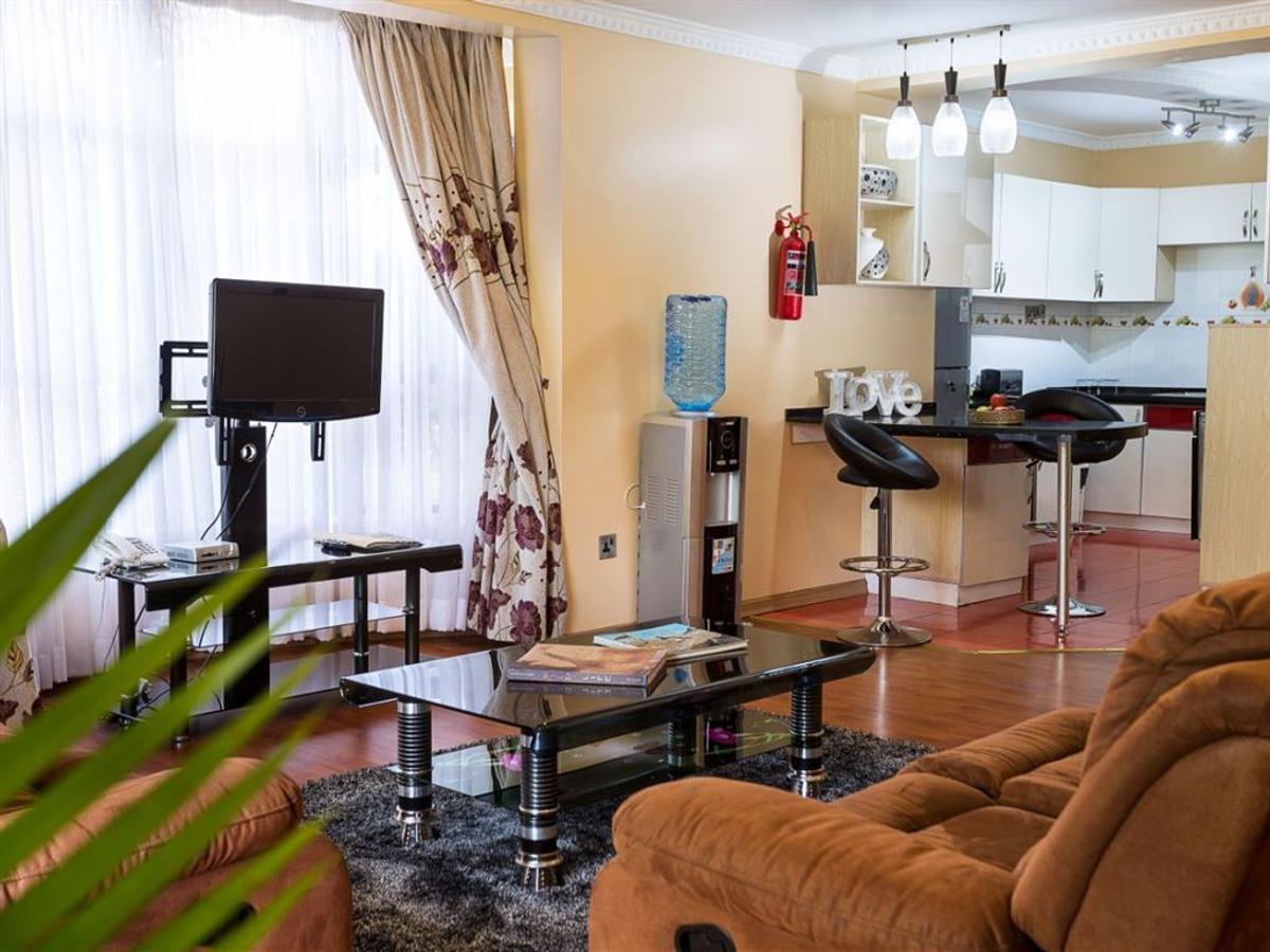 Serviced 2 Bed Apartment with En Suite in Westlands Area - 5