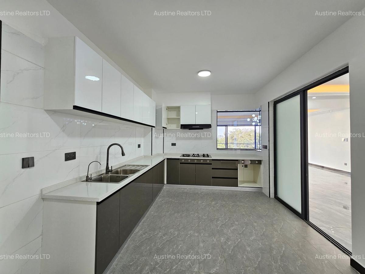 Serviced 4 Bed Apartment with En Suite at Othaya Road - 4