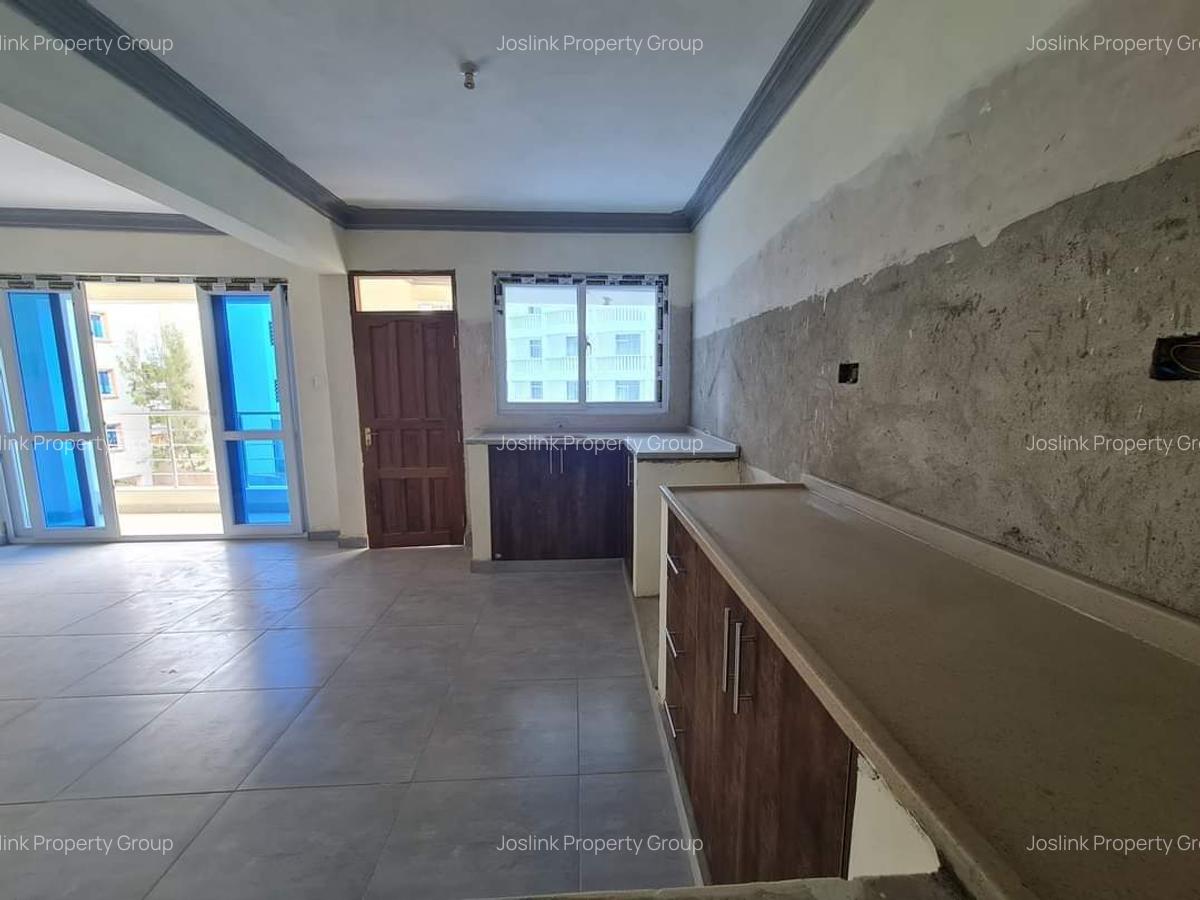 2 Bed Apartment with En Suite in Nyali Area - 10
