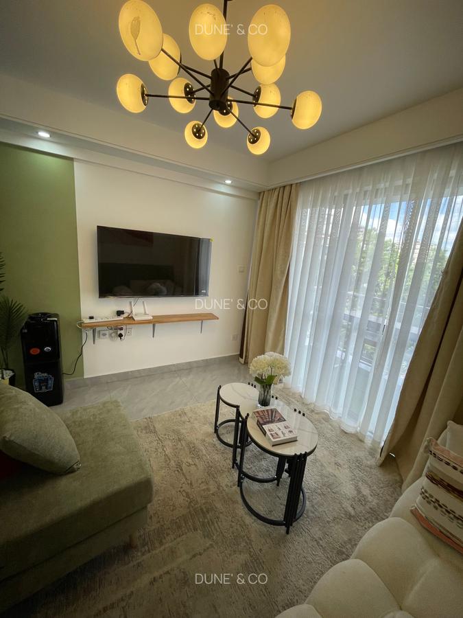 Serviced 1 Bed Apartment with En Suite in Westlands Area - 11