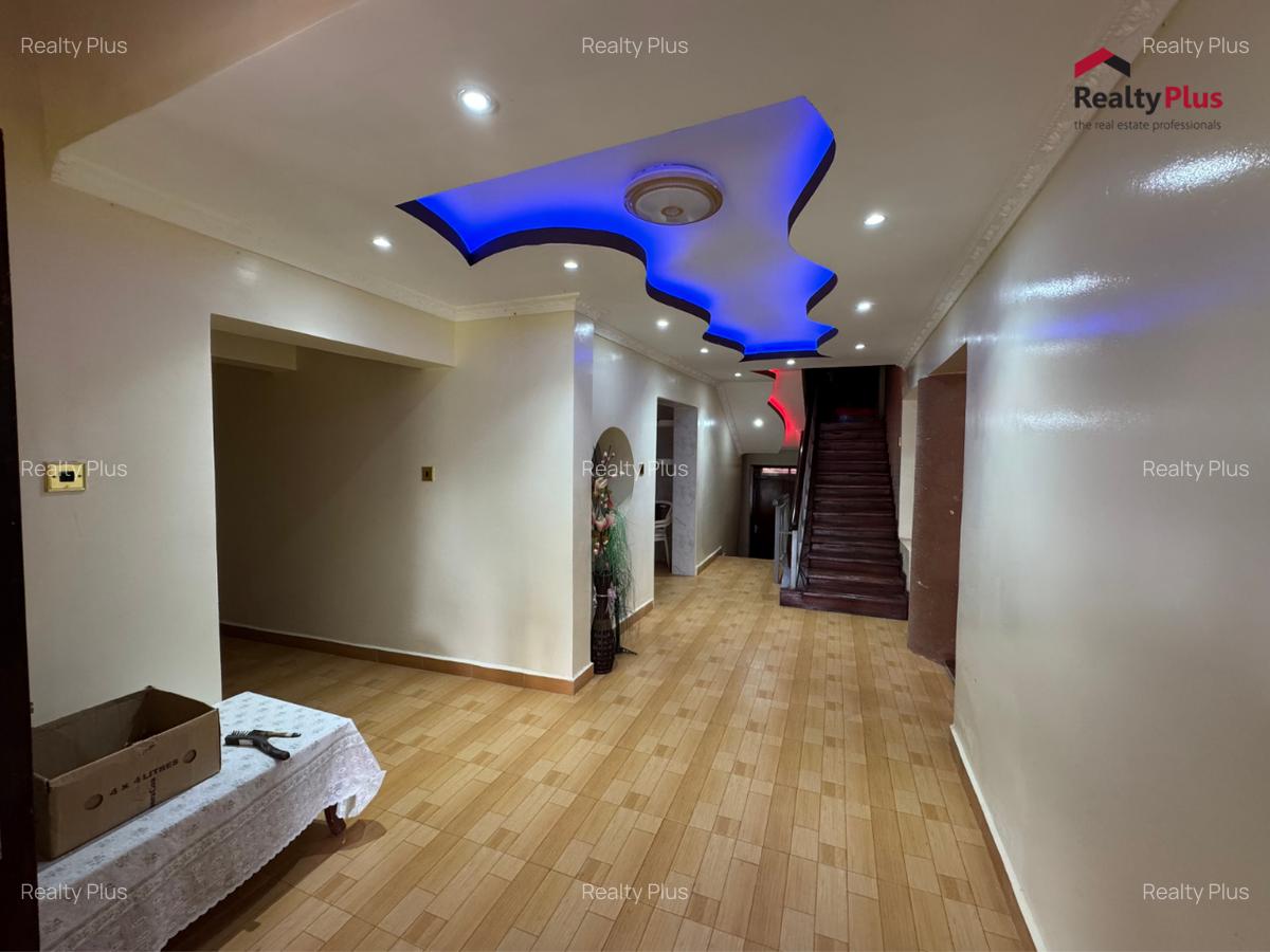 8 Bed Townhouse with En Suite in Runda - 4