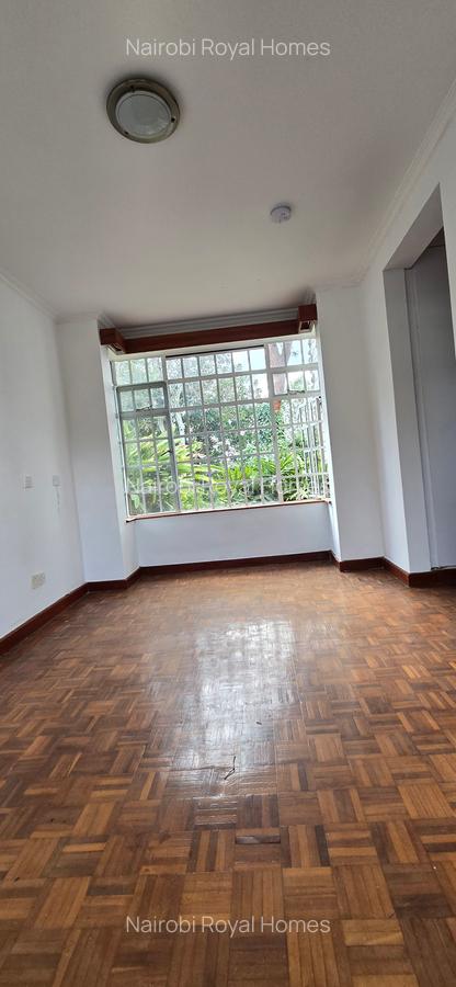 4 Bed House with En Suite at Rosslyn Heights - 20