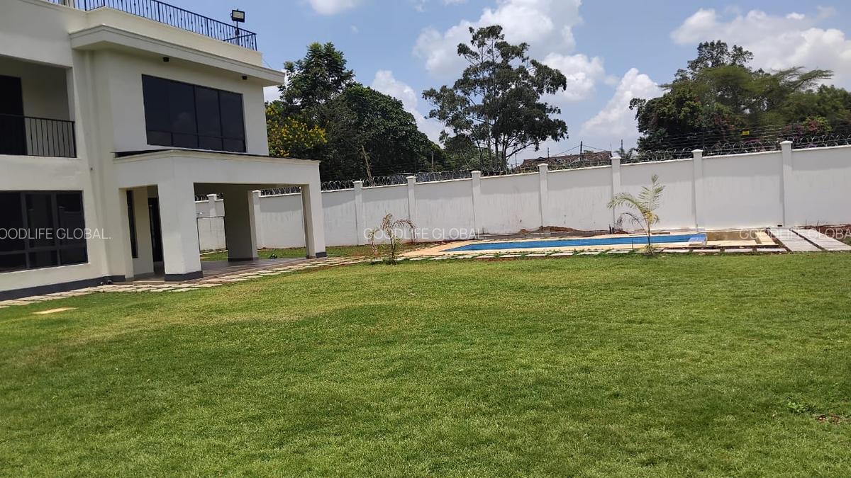 5 Bed House with En Suite at Loresho - 3