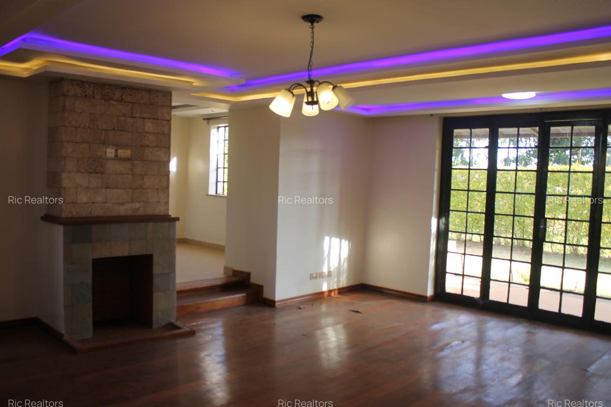 4 Bed Townhouse with En Suite at Redhill - 9