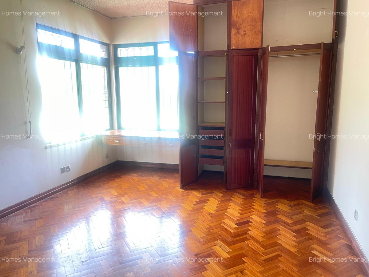 5 Bed Villa with En Suite in Muthaiga - 16