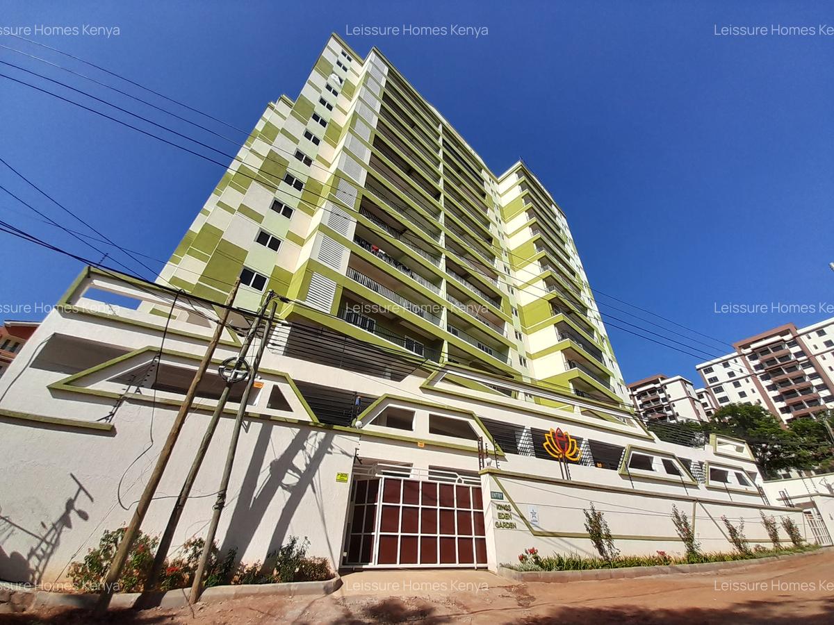 2 Bed Apartment with En Suite at Hatheru Road - 1