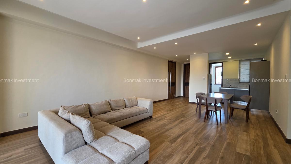 4 Bed Apartment with En Suite at Riverside Drive. - 5