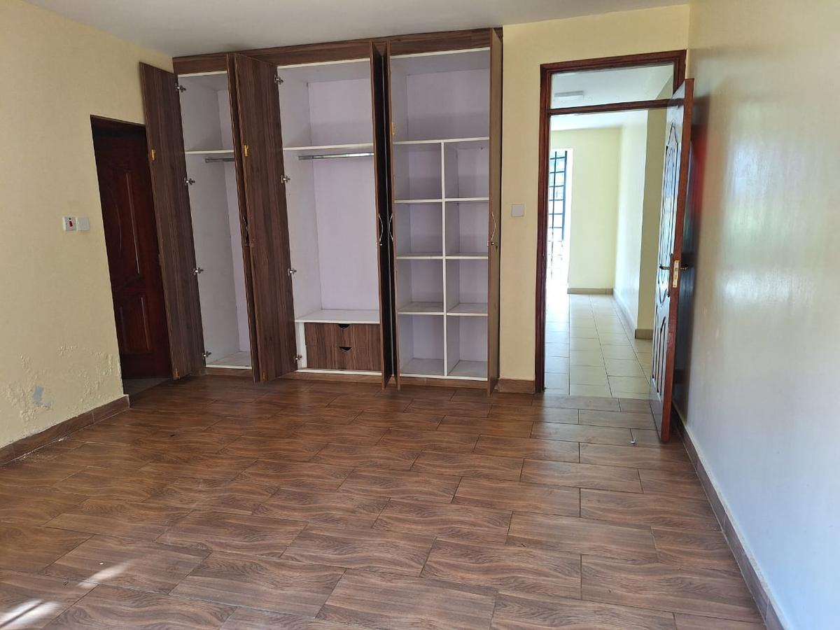 5 Bed Townhouse with En Suite in Westlands Area - 14