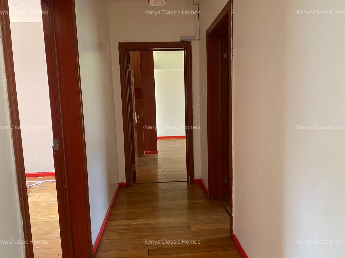 4 Bed Apartment with En Suite at Lvington - 4