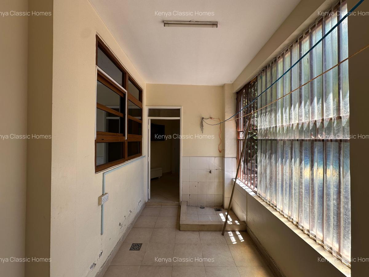 4 Bed Apartment with En Suite at Lavington - 7