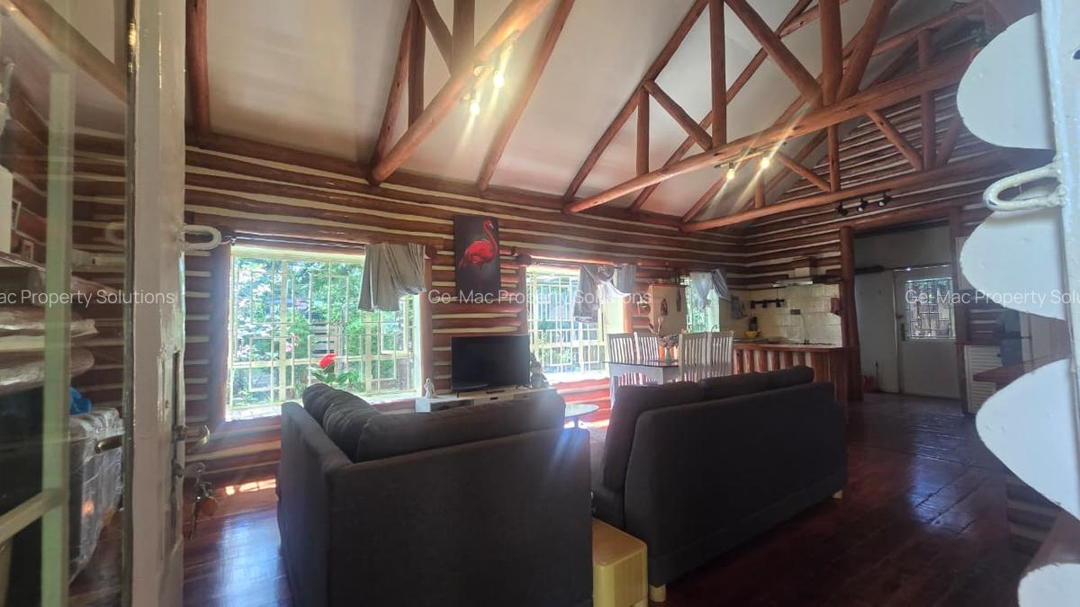 2 Bed House with En Suite in Ridgeways - 4