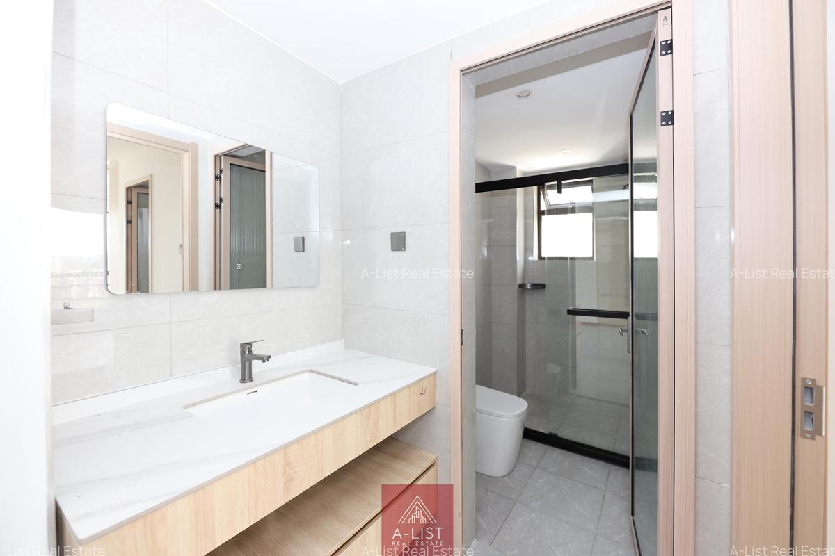 3 Bed Apartment with En Suite at Riverside Lane - 13