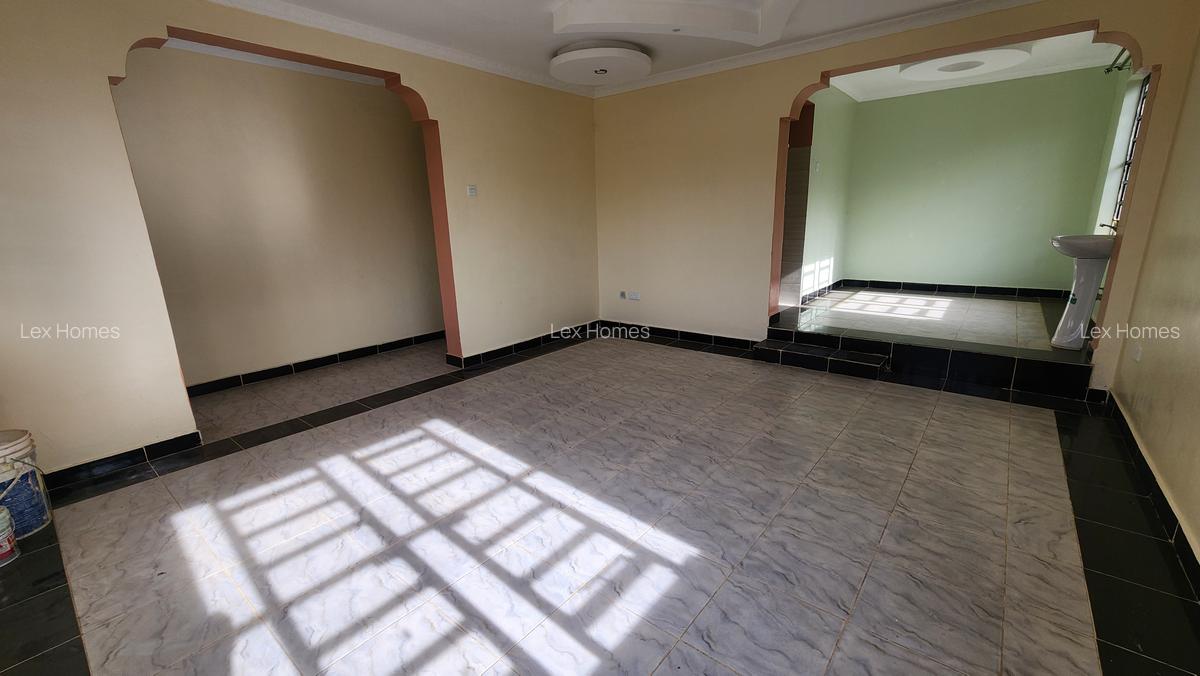 4 Bed House with En Suite at Kahuho - 4