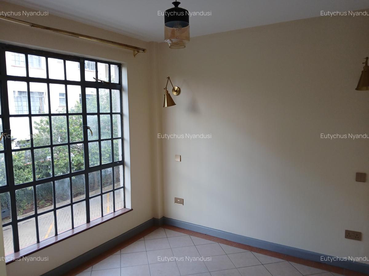 Serviced 2 Bed Apartment with En Suite at Amara Lane - 13