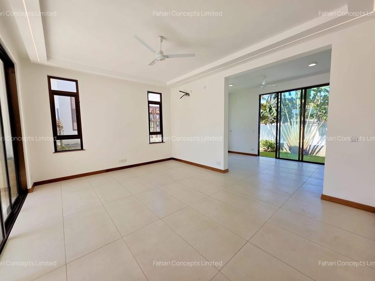 4 Bed Apartment with En Suite at Nyali - 3