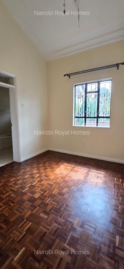 5 Bed House with En Suite at Faith Avenue - 19
