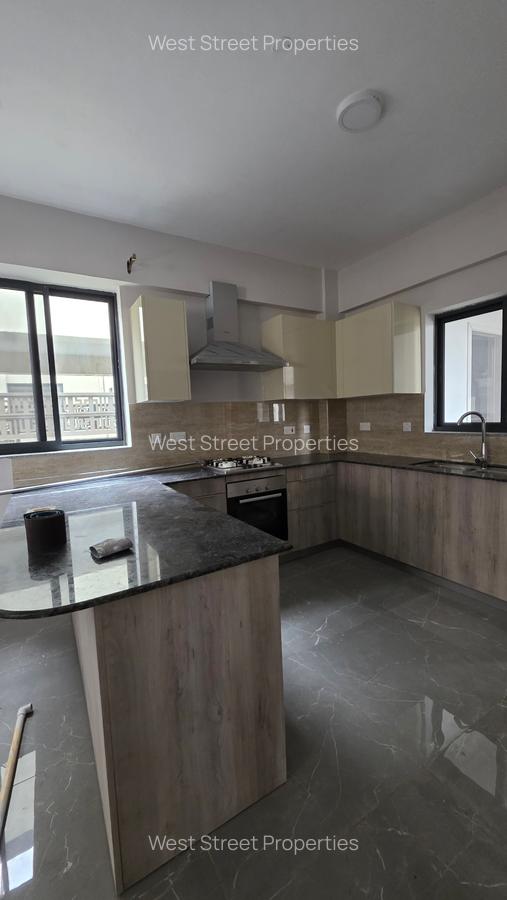 2 Bed Apartment with En Suite at Kileleshwa - 4