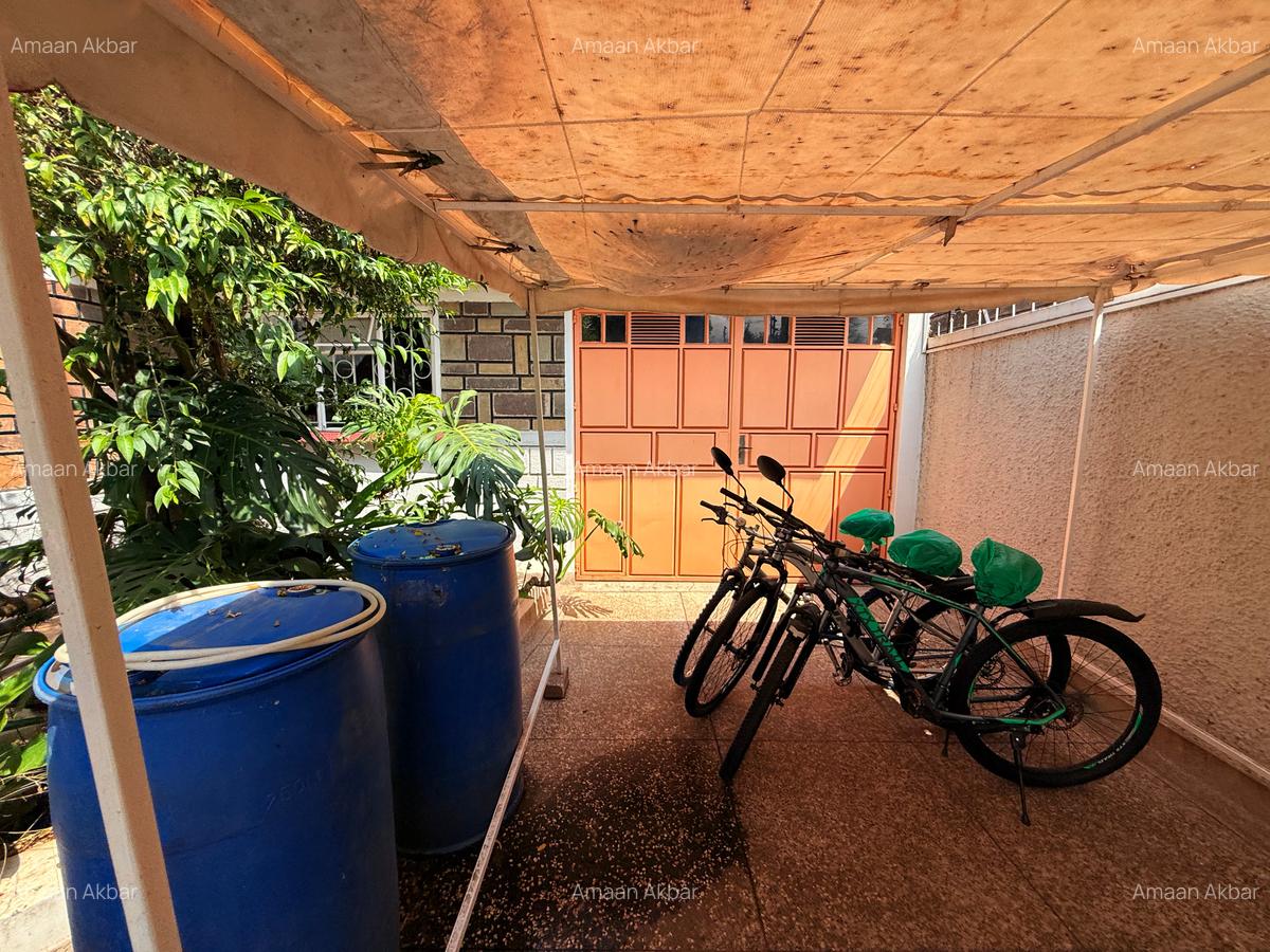 4 Bed House with En Suite at Lakeview Estate - 4