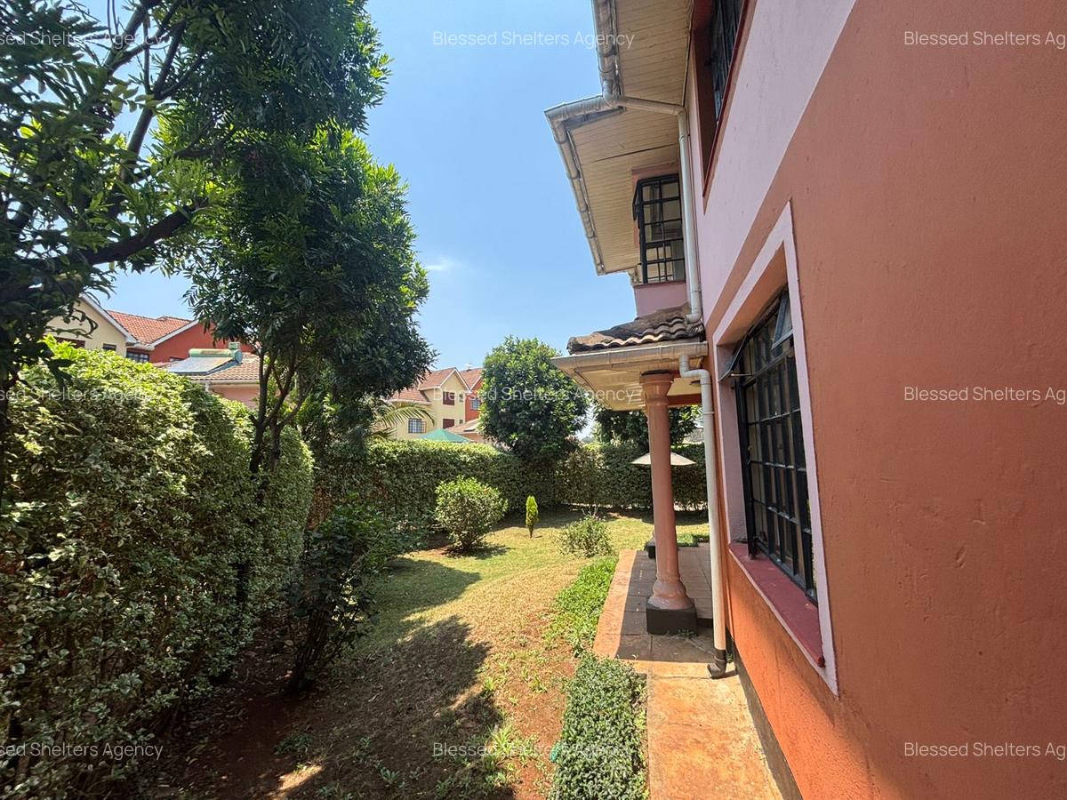 5 Bed Villa with En Suite in Kiambu Road - 18