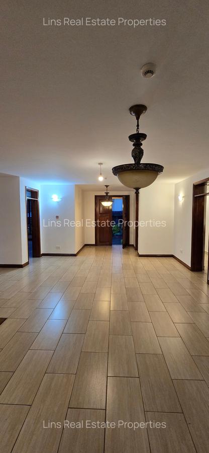 4 Bed Townhouse with En Suite in Runda - 9