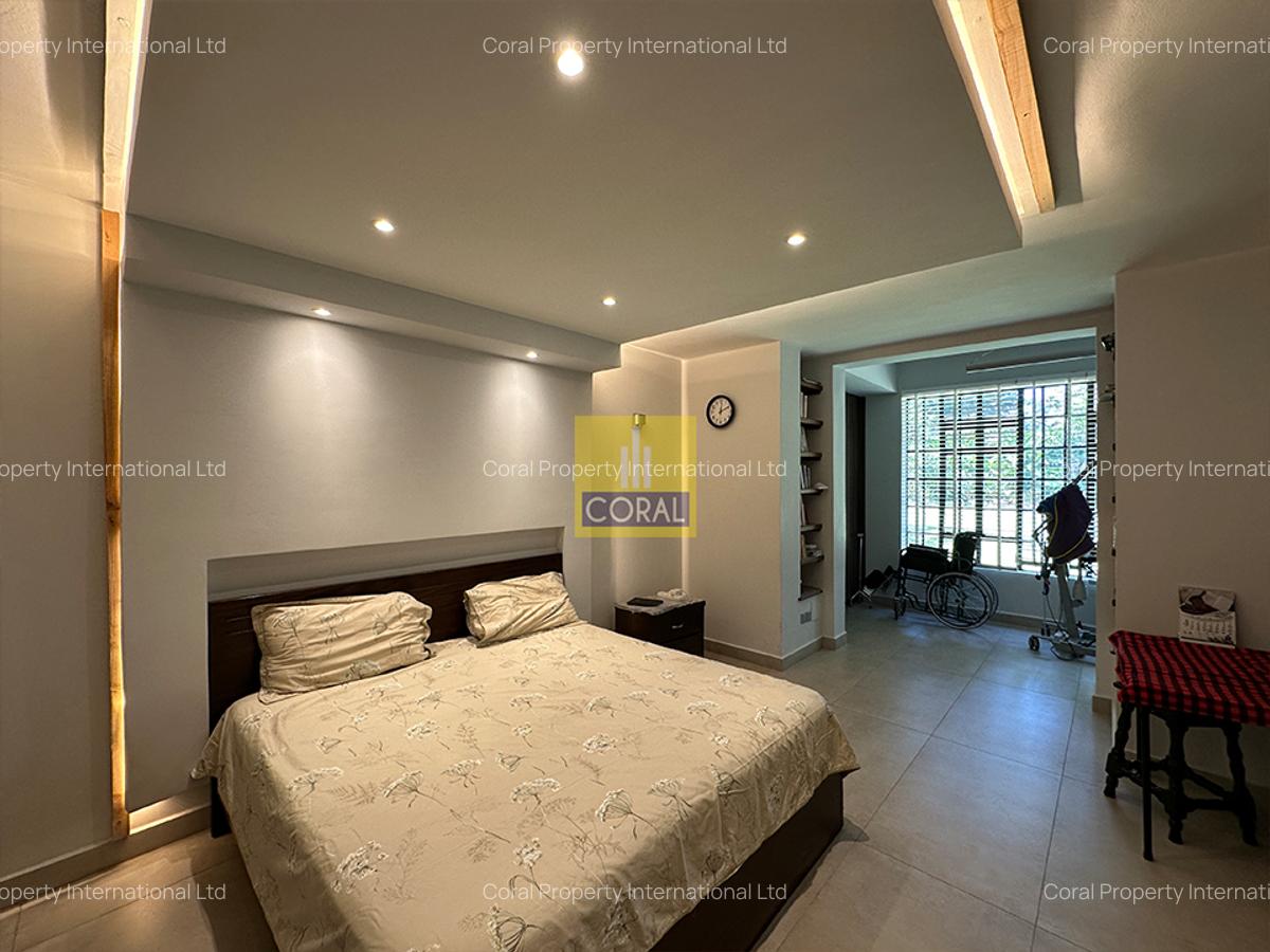 6 Bed Townhouse in Spring Valley - 11