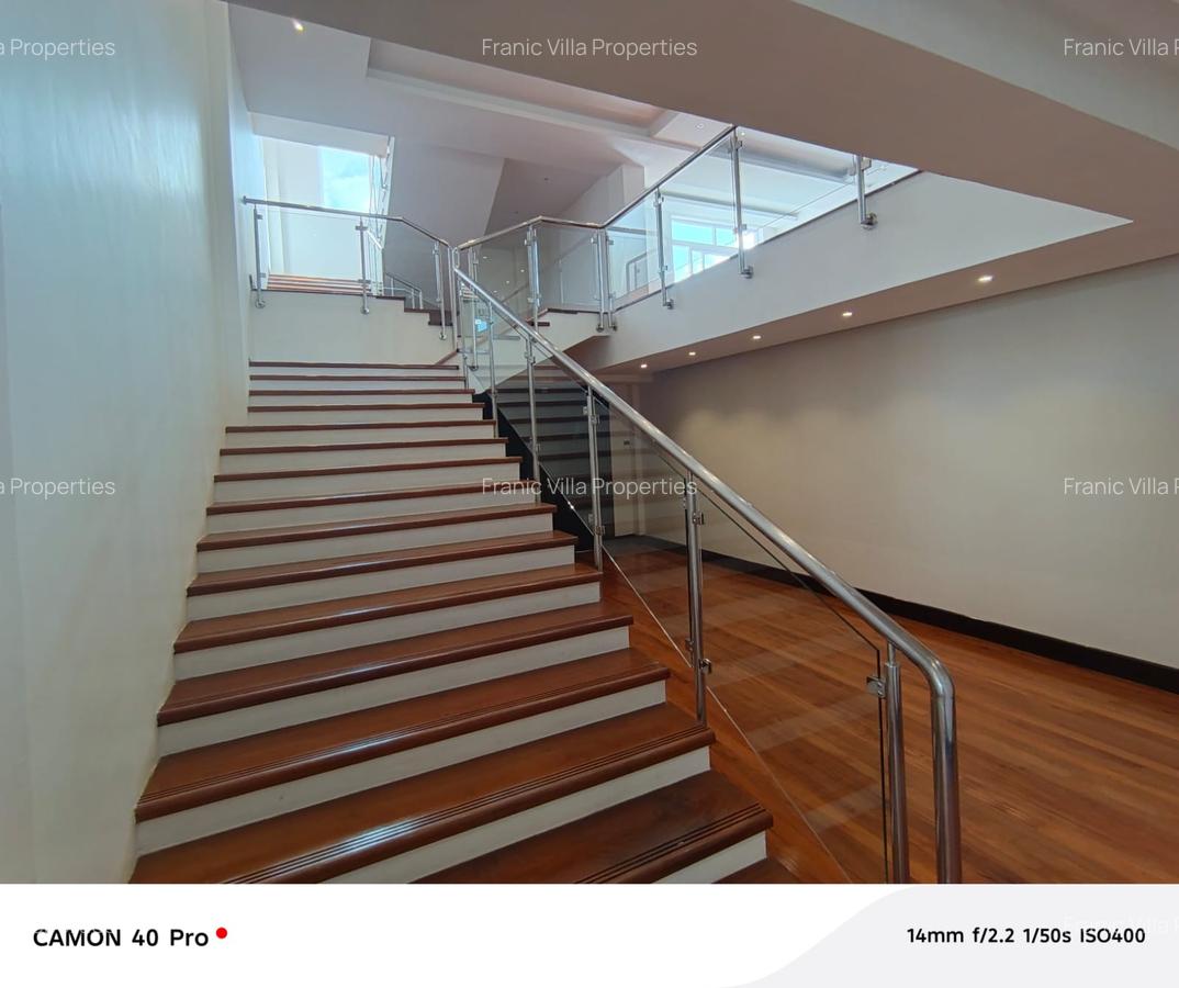 5 Bed House with En Suite at Runda - 4