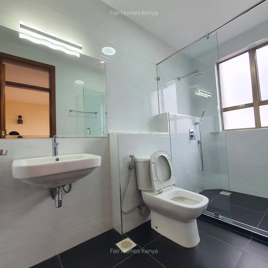 3 Bed Apartment with En Suite at Othaya Road - 8